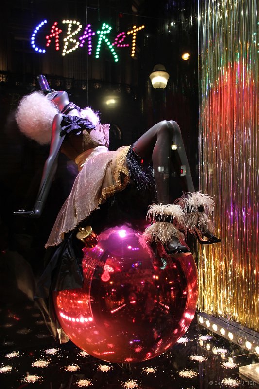 Vitrines de Noel 2010 Grands Magasins Paris_007.JPG